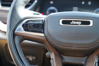2023 Jeep Grand Cherokee Summit 4x4
