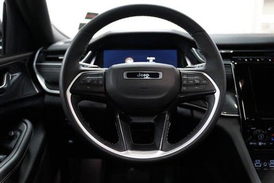 2023 Jeep Grand Cherokee L Altitude 4x4