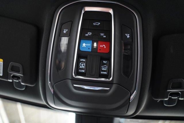 2023 Jeep Grand Cherokee L Altitude 4x4