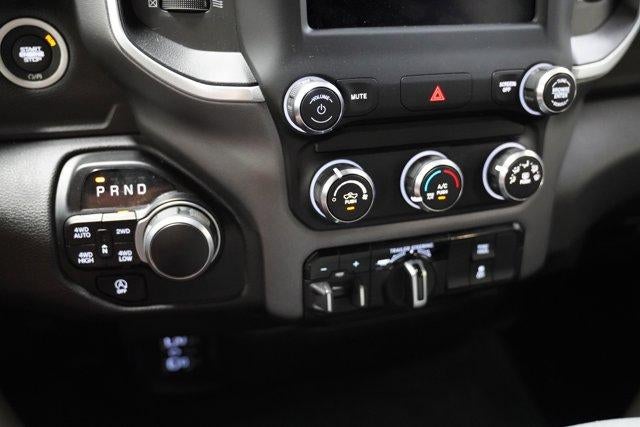 2022 RAM 1500 Big Horn 4x4 Crew Cab 5'7" Box