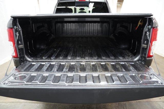 2020 RAM 1500 Laramie 4x4 Crew Cab 5'7" Box