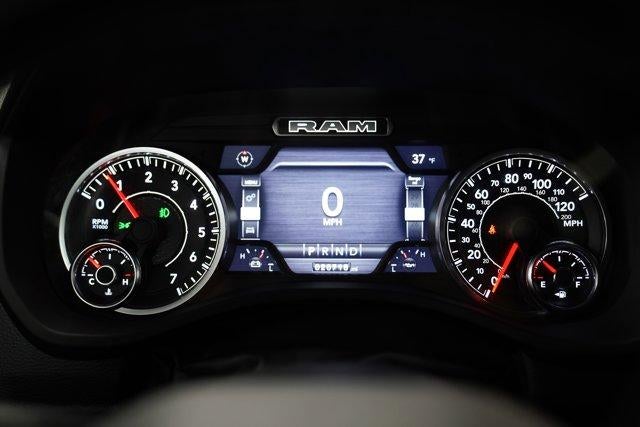 2022 RAM 1500 Big Horn 4x4 Crew Cab 6'4" Box