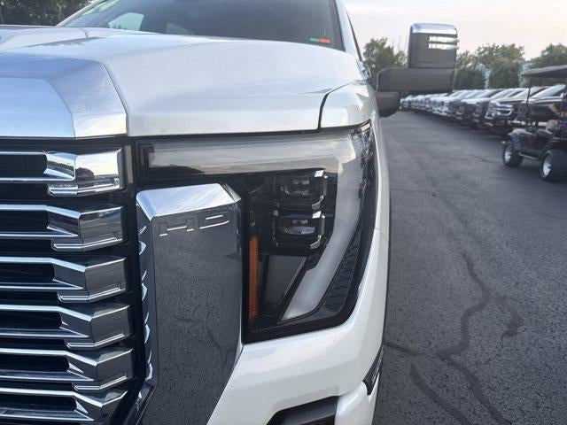 2024 GMC Sierra 2500 HD Crew Cab Standard Box 4-Wheel Drive Denali