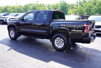 2024 Nissan Frontier Crew Cab 4x4 SV