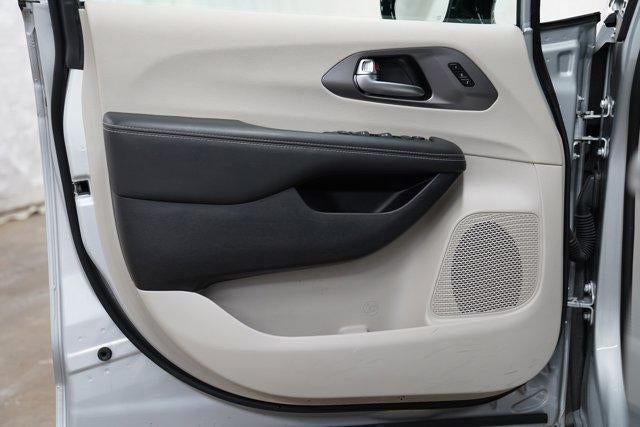 2024 Chrysler Pacifica Touring L FWD