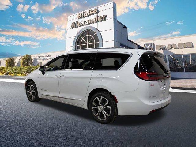 2026 Chrysler Pacifica Pinnacle AWD