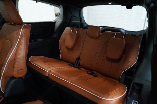 2026 Chrysler Pacifica Pinnacle AWD