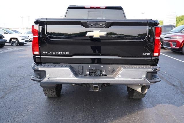 2025 Chevrolet Silverado 3500 HD Crew Cab Standard Box 4-Wheel Drive LTZ