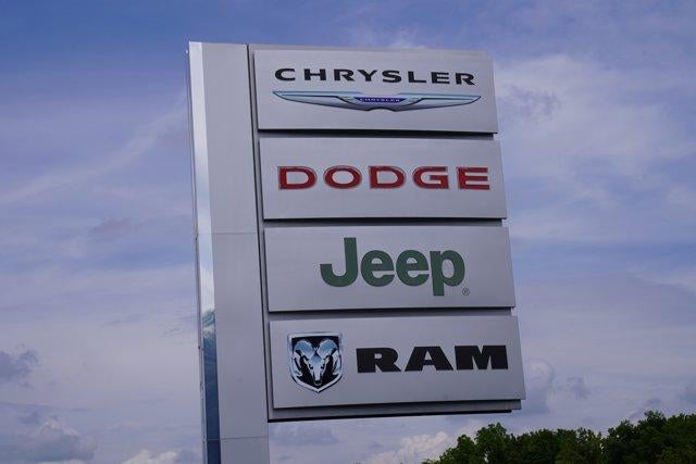 2022 RAM 3500 Big Horn 4x4 Crew Cab 8' Box