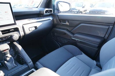 2025 Toyota Tacoma 4WD 4WD TRD Sport Double Cab 5' Bed AT (Natl)