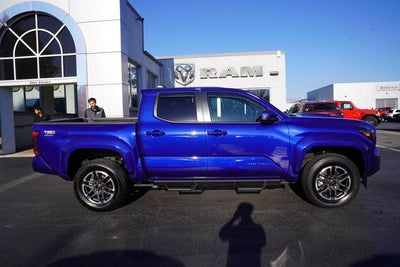 2025 Toyota Tacoma 4WD 4WD TRD Sport Double Cab 5' Bed AT (Natl)
