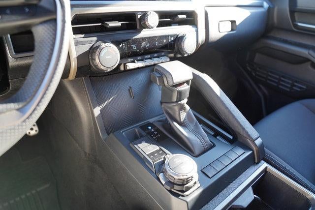 2025 Toyota Tacoma 4WD 4WD TRD Sport Double Cab 5' Bed AT (Natl)