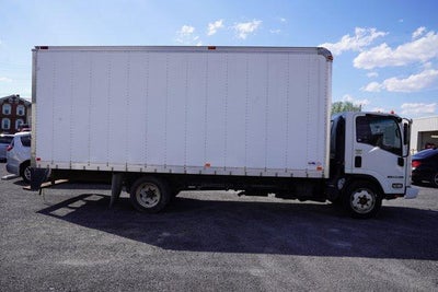 2019 Isuzu NPR HD 20 FT BOX TRUCK