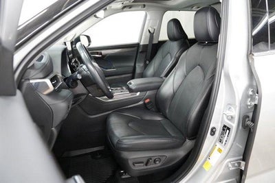 2022 Toyota Highlander Hybrid Limited AWD (Natl)