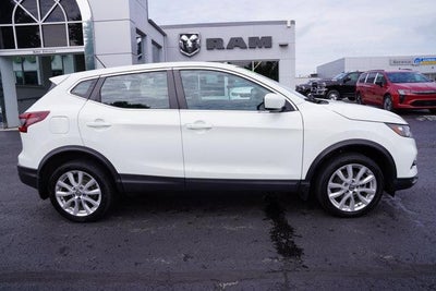 2022 Nissan Rogue Sport AWD S