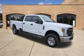 2018 Ford Super Duty F-350 SRW XL 4WD Crew Cab 6.75' Box