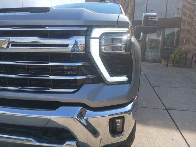 2026 Chevrolet Silverado 2500 HD Crew Cab Standard Box 4-Wheel Drive LTZ