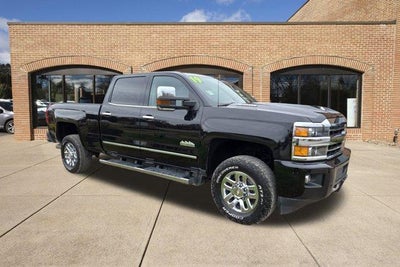 2019 Chevrolet Silverado 3500 HD Crew Cab Standard Box 4-Wheel Drive High Country