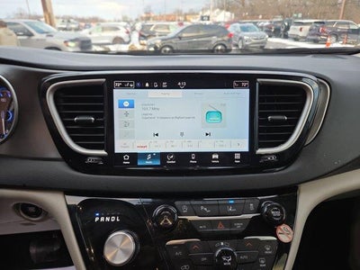 2024 Chrysler Pacifica Touring L FWD