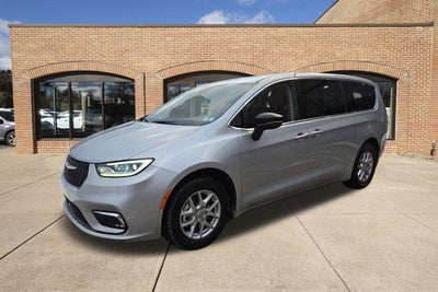 2024 Chrysler Pacifica Touring L FWD