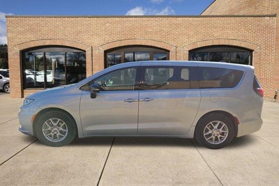 2024 Chrysler Pacifica Touring L FWD