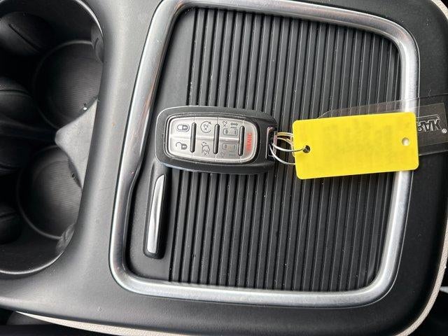 2023 Chrysler Pacifica Hybrid Touring L FWD