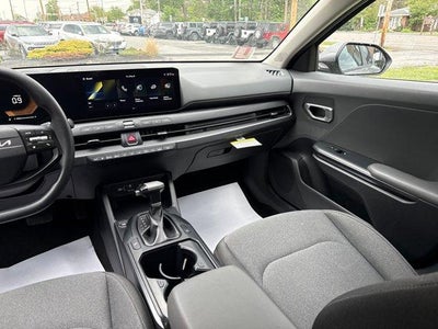 2025 Kia K4 LXS FWD