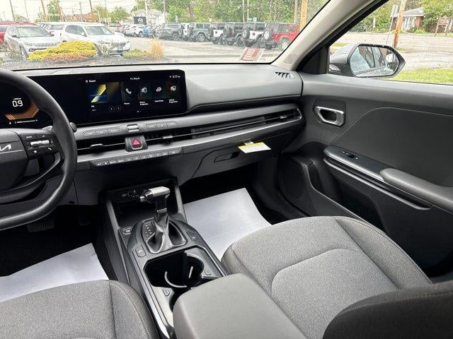 2025 Kia K4 LXS FWD