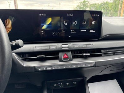 2025 Kia K4 LXS FWD
