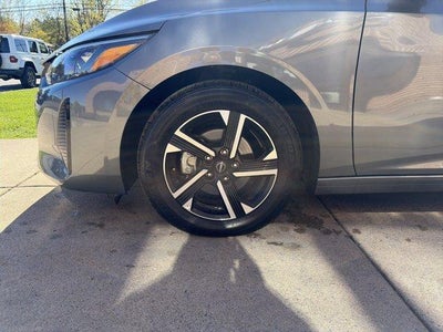 2025 Nissan Sentra SV CVT