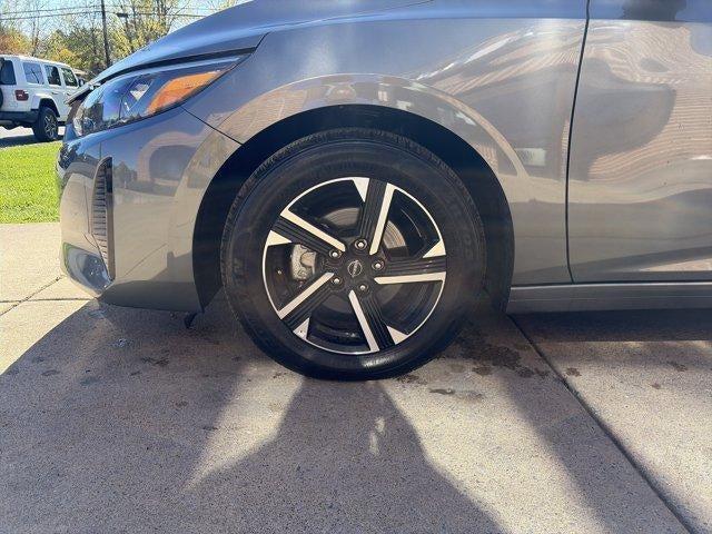 2025 Nissan Sentra SV CVT