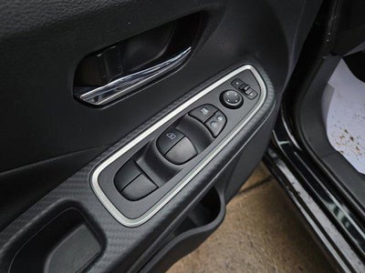 2021 Nissan Versa SR CVT