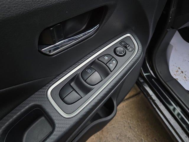 2021 Nissan Versa SR CVT