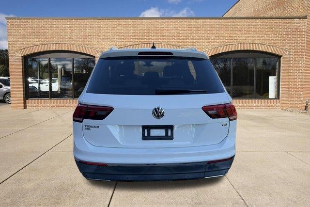2018 Volkswagen Tiguan 2.0T SEL Premium FWD