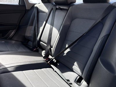 2025 Volkswagen Jetta SE Auto