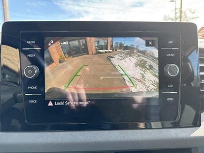 2025 Volkswagen Jetta SE Auto