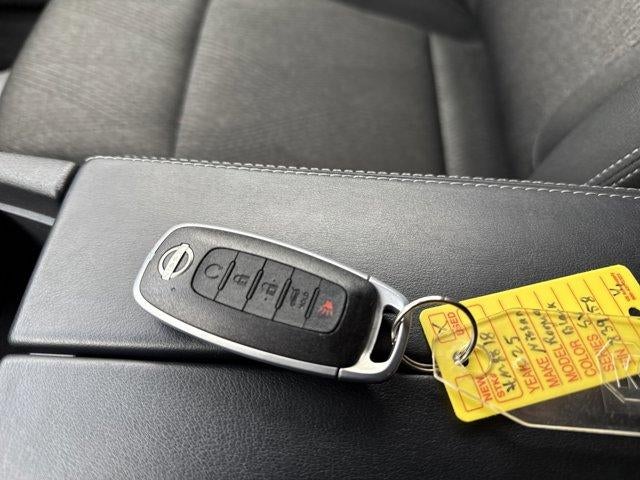 2025 Nissan Rogue AWD SV