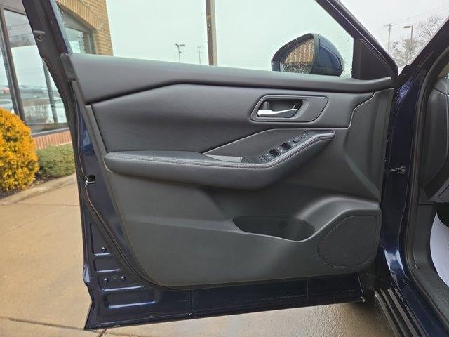 2025 Nissan Rogue AWD SV