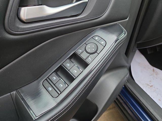 2025 Nissan Rogue AWD SV