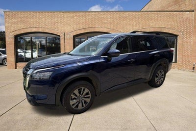 2025 Nissan Pathfinder SV 4WD