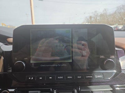 2022 Nissan Pathfinder Platinum 4WD