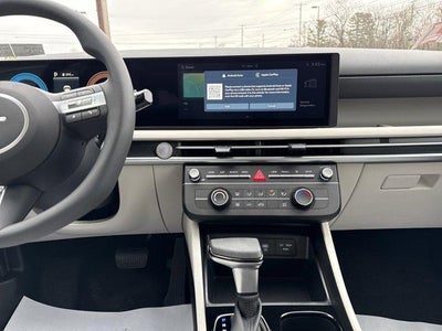 2026 Hyundai TUCSON SE