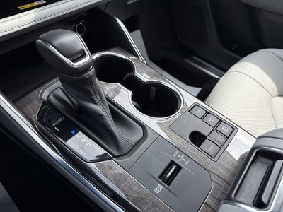 2023 Toyota Highlander Hybrid Platinum AWD (Natl)