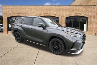 2025 Toyota Highlander XSE AWD (Natl)