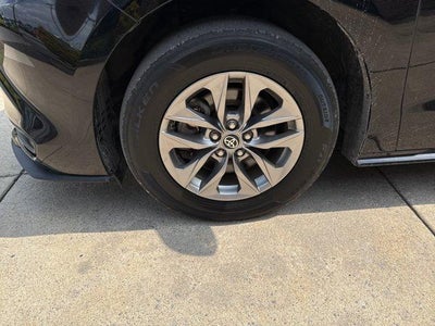 2025 Toyota Sienna LE FWD 8-Passenger (Natl)