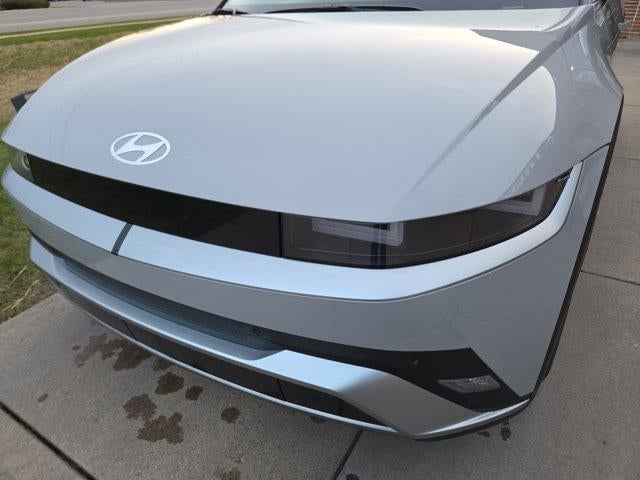 2026 Hyundai IONIQ 5 SE