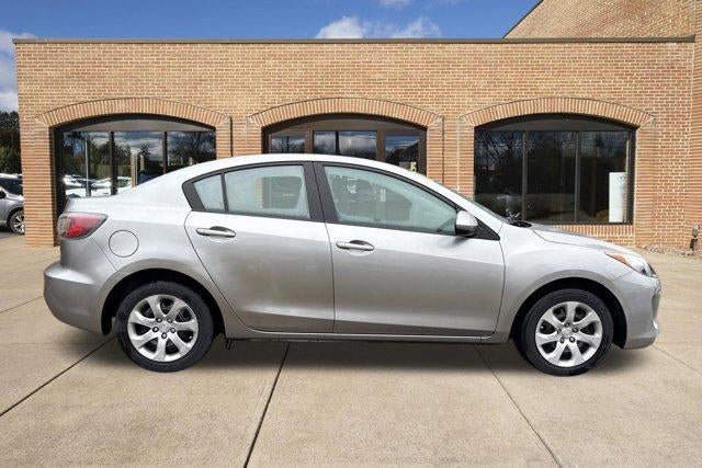 2013 Mazda Mazda3 4dr Sdn Auto i Sport