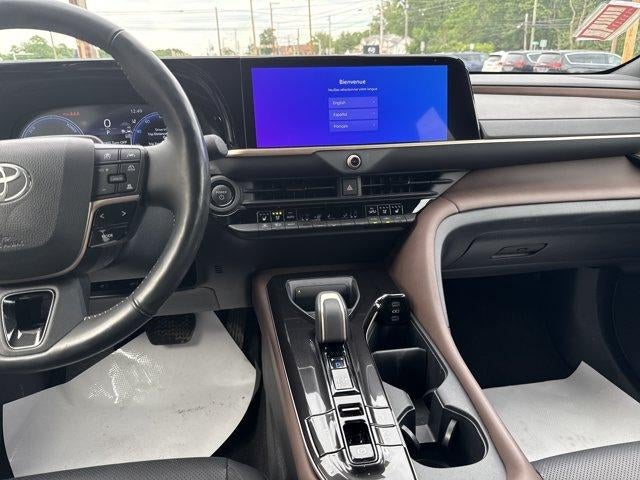 2024 Toyota Crown Limited AWD (Natl)