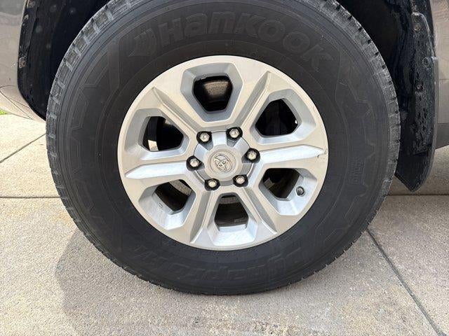 2017 Toyota 4Runner SR5 Premium 4WD (Natl)