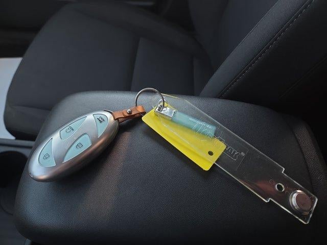 2024 Hyundai KONA ELECTRIC SEL FWD